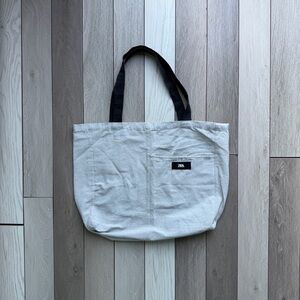 Zara Large Recycled Foldable Tote Bag
Grey/Black